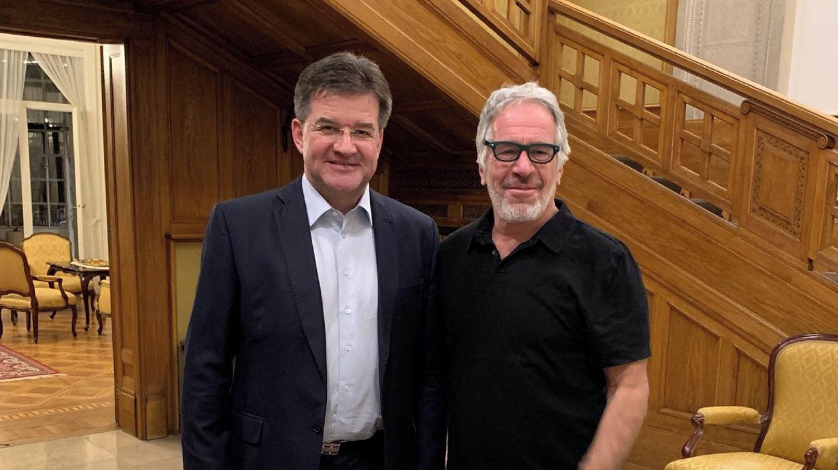 Bývalý Ficův poradce Lajčák o Epsteinovi: Cítím se jako hlupák